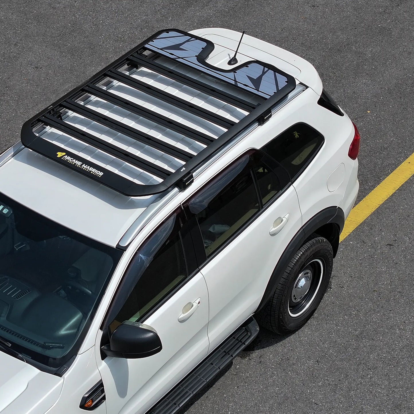 Storm Roof Ford-Everest