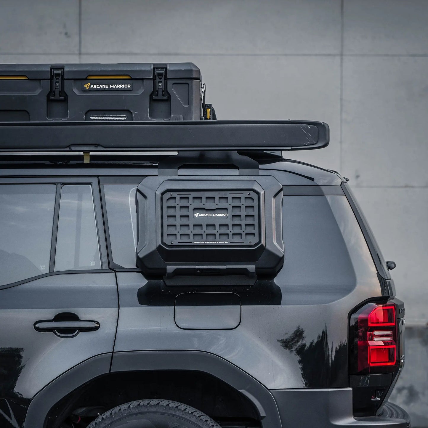 STORM Side-mounted Storage Box