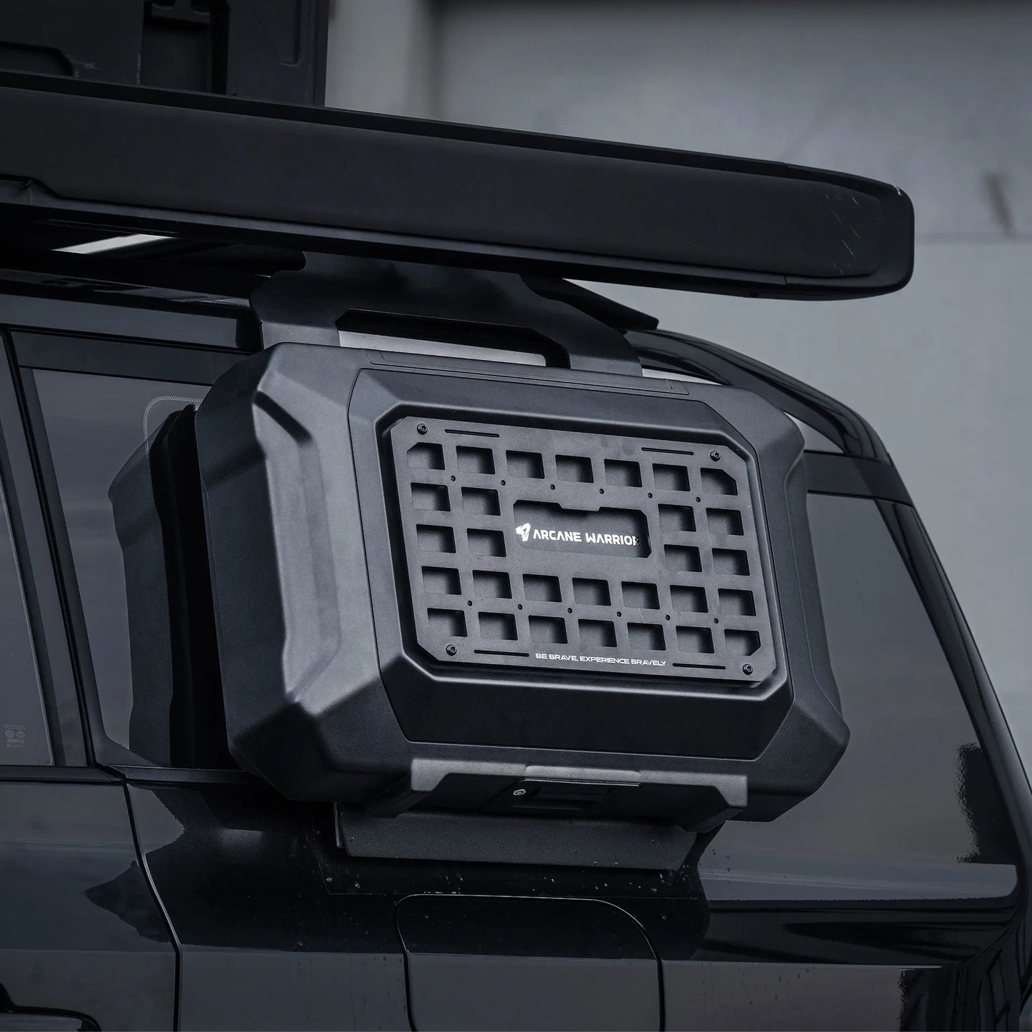 STORM Side-mounted Storage Box